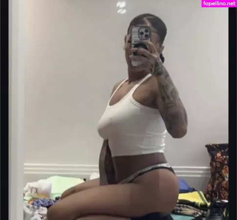 Paigey Cakey OnlyFans Thumbnail #rlE46YZPdo