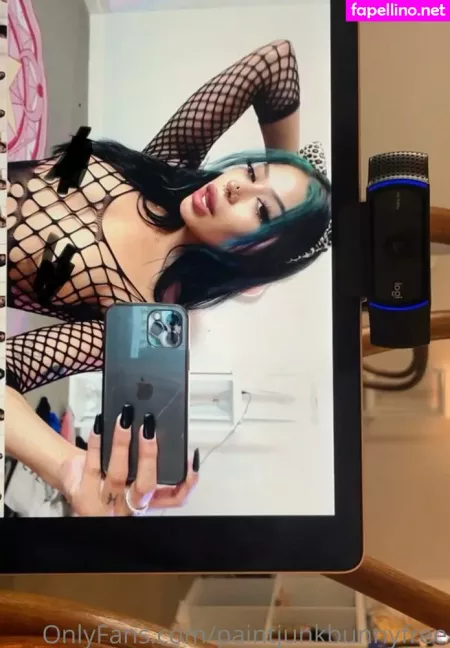 Paintjunkbunnyfree OnlyFans Thumbnail #ROSUoap14Y