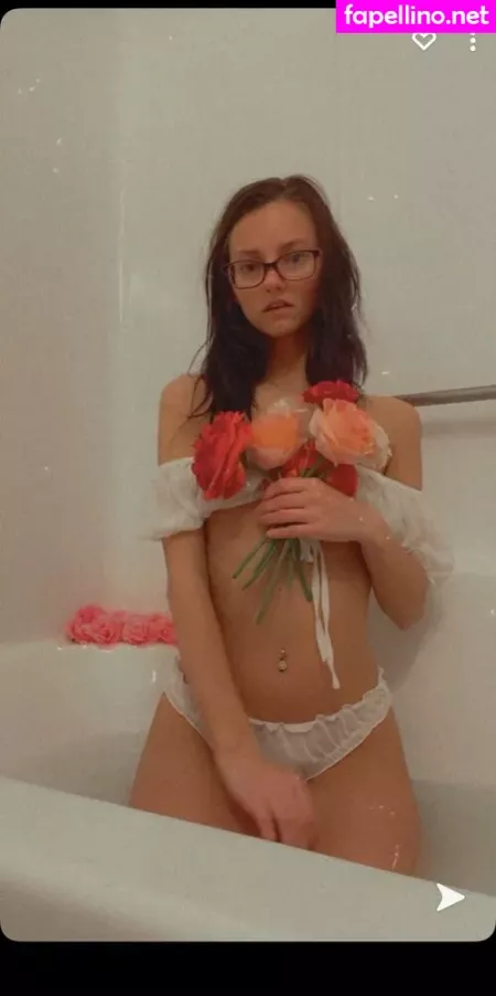 Paisleypepper OnlyFans Thumbnail #fDgLG0p2Qp