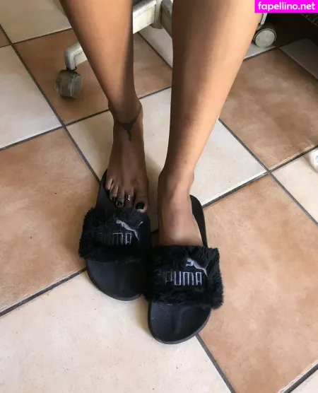 Paivaqueenfeet OnlyFans Thumbnail #k2u1ddG1sR