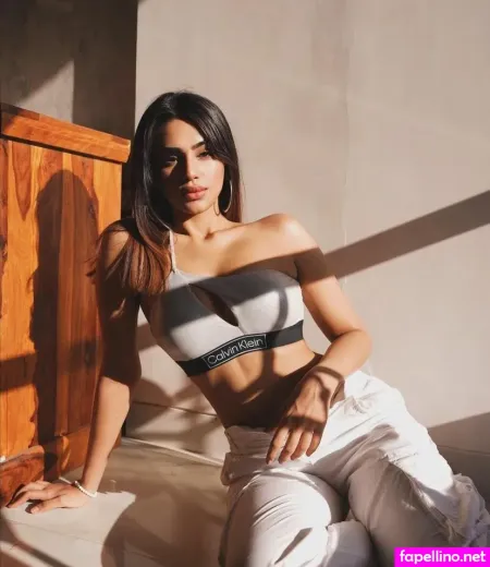 Pakhi Gadh OnlyFans Thumbnail #UvLyx2f5u7