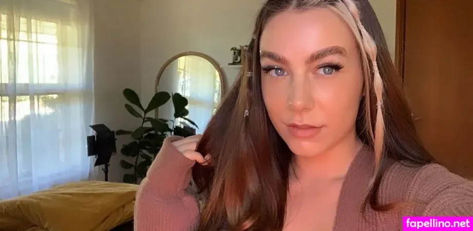 Paladinamber OnlyFans Thumbnail #es3kNZm8g6