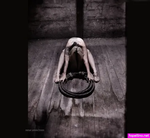 Pale Dahlia Aka Julia Van Helheim OnlyFans Thumbnail #TqbrgOhqVh