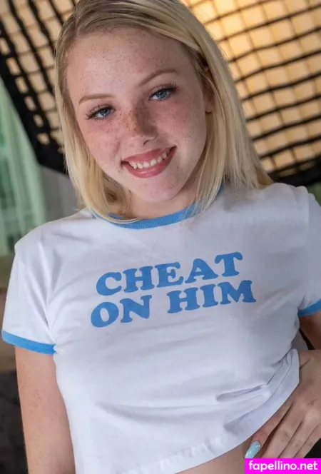 Pale Freckled Girls OnlyFans Thumbnail #lhodR9VnNE