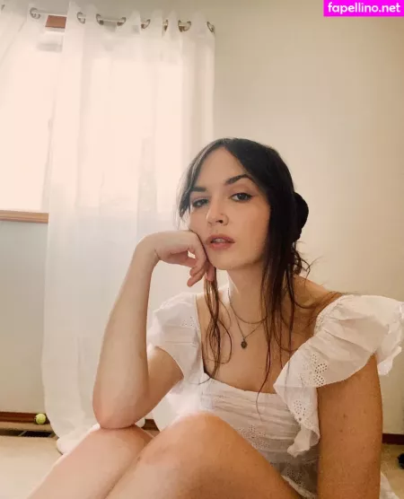 Pale Snow White OnlyFans Thumbnail #exhIdO5uau