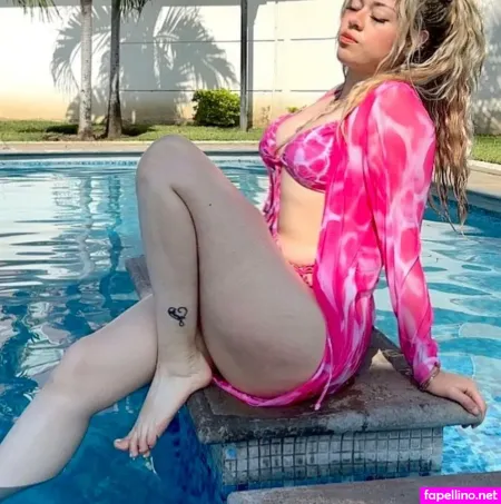 Paloma White OnlyFans Thumbnail #4QpBNzR2Dt