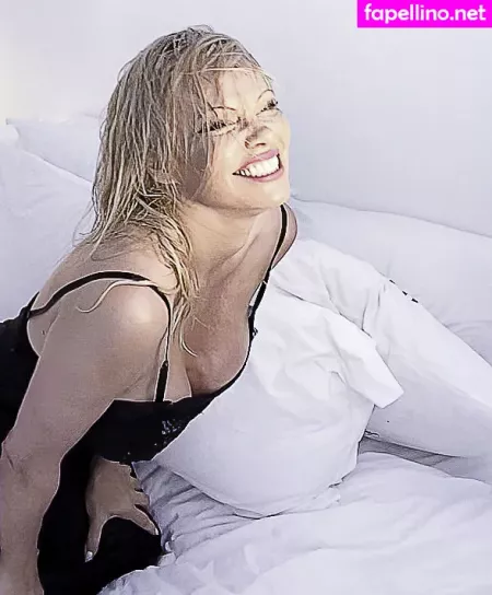 Pamela Anderson OnlyFans Thumbnail #hbiZuIxr9N