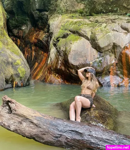Pamela Benavente OnlyFans Thumbnail #j1vnf7QCXf