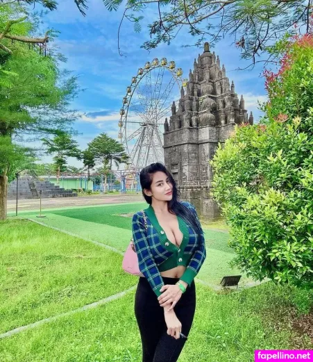 Pamela Safitri OnlyFans Thumbnail #oI9bMnNKBq