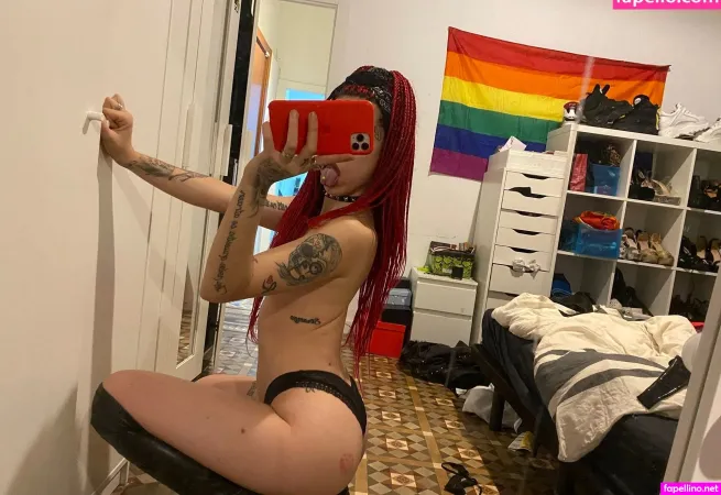 Panteraroja691 OnlyFans Thumbnail #102x4UeG5G