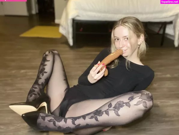 Pantyhose Princess99 OnlyFans Thumbnail #rWfPkeloLn