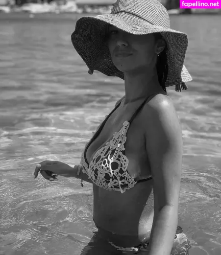 Paola Arena OnlyFans Thumbnail #8eCOIdKkUq