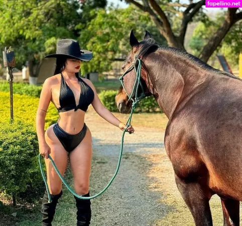 Paola Flores OnlyFans Thumbnail #LI25Ww509a