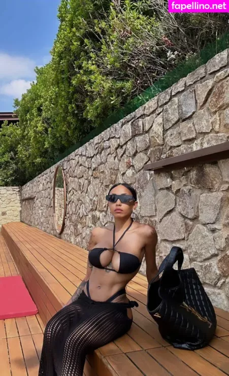 Paola Henriquez OnlyFans Thumbnail #RsJoMnrsY3