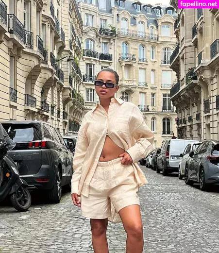 Paola Locatelli OnlyFans Thumbnail #EKll2mclgf