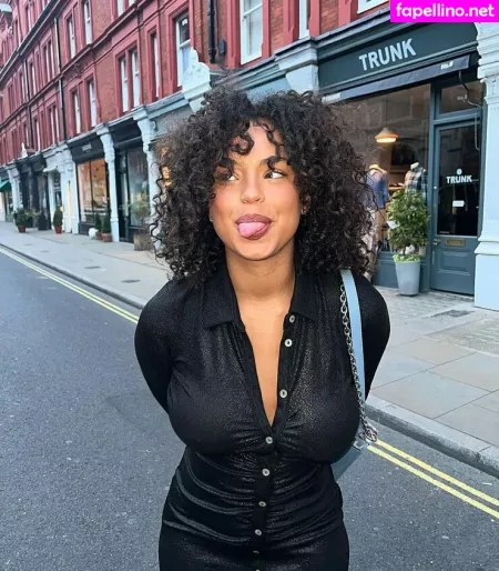 Paola Locatelli OnlyFans Thumbnail #KbXgtapqY7