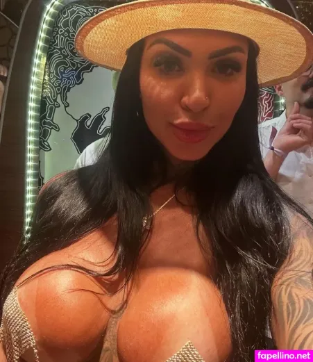 Paola Passos OnlyFans Thumbnail #LEU6FlvDIt