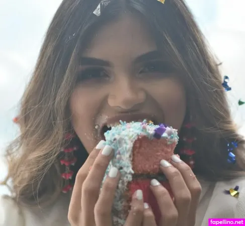 Paola Sanchez OnlyFans Thumbnail #GqeXfZaDCB