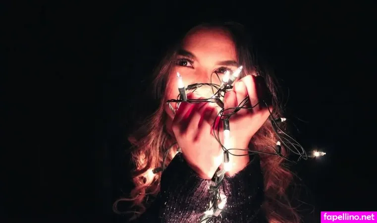 Paola Sanchez OnlyFans Thumbnail #JwlxeyKb5U