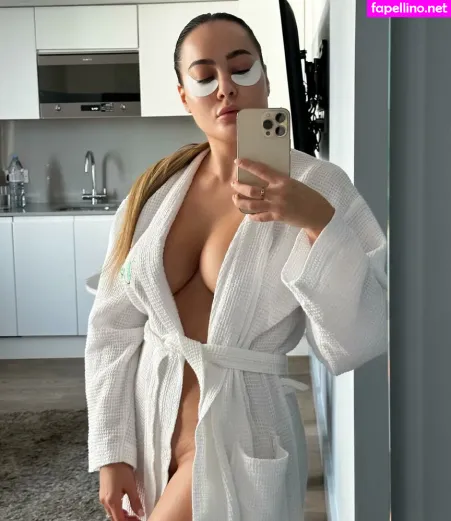 Paola Saulino OnlyFans Thumbnail #9hE1yUaQax