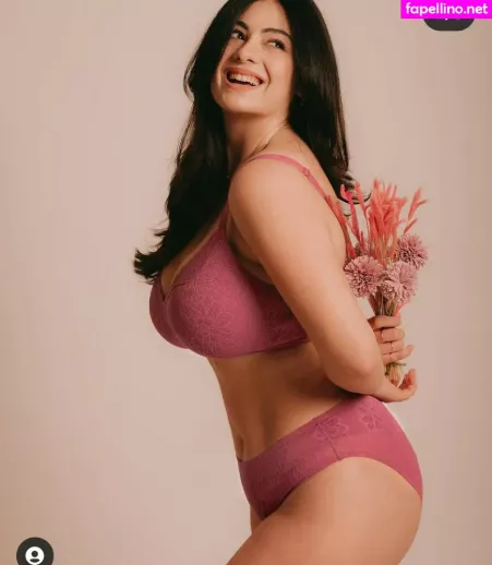Paola Torrente OnlyFans Thumbnail #PxXjfhYjZo