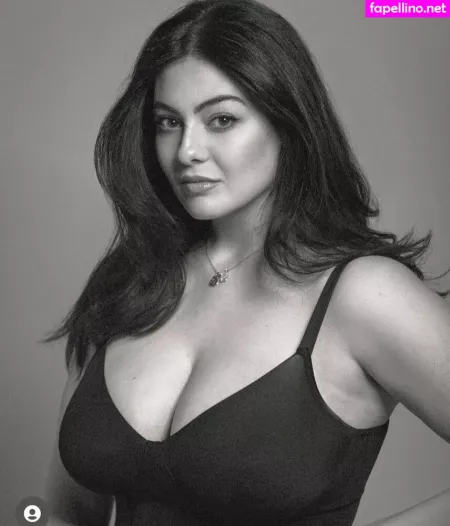 Paola Torrente OnlyFans Thumbnail #YeYebFXHvP