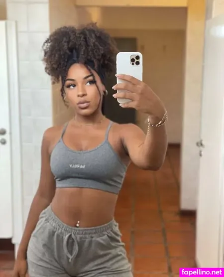 Paolaaxo OnlyFans Thumbnail #3gOEIHt5LL