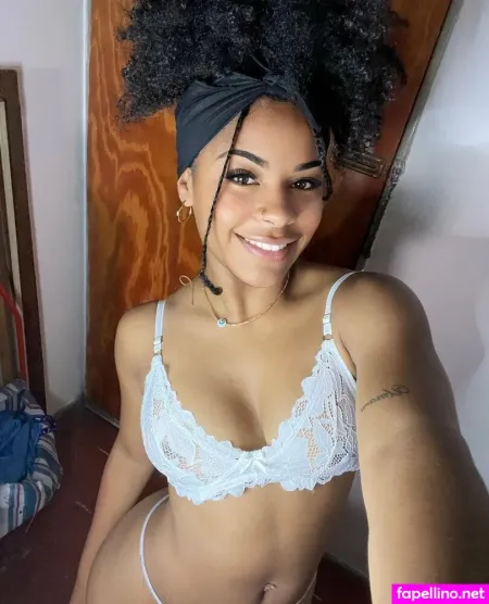 Paolaaxo OnlyFans Thumbnail #Dy7LsWlBqE