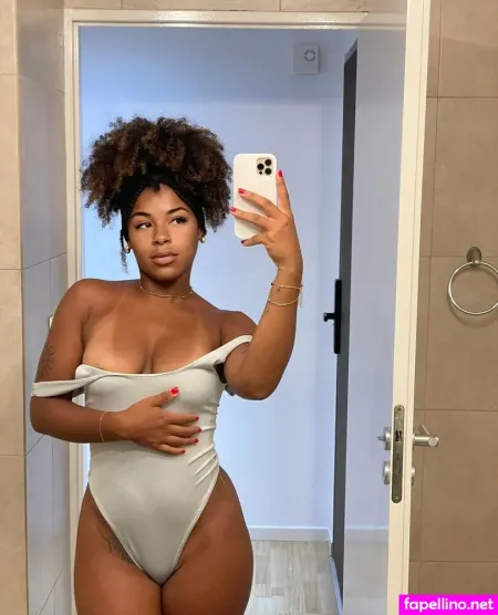 Paolaaxo OnlyFans Thumbnail #q6fedv69Va