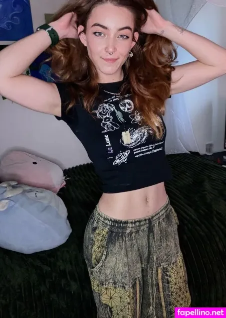 Paperb0at OnlyFans Thumbnail #th5WwDqXiA