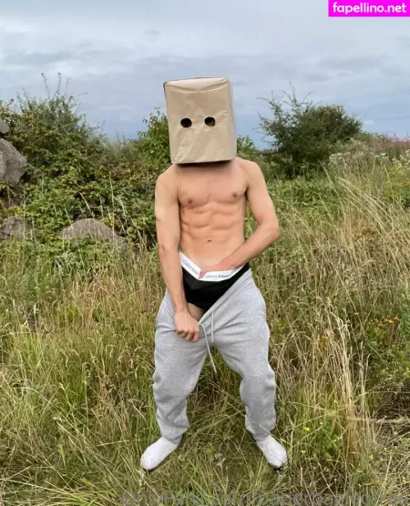 Paperbagfree OnlyFans Thumbnail #QvbSugdG61