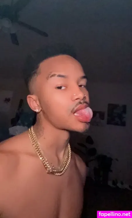 Papiversacex OnlyFans Thumbnail #QHrVV9pCar