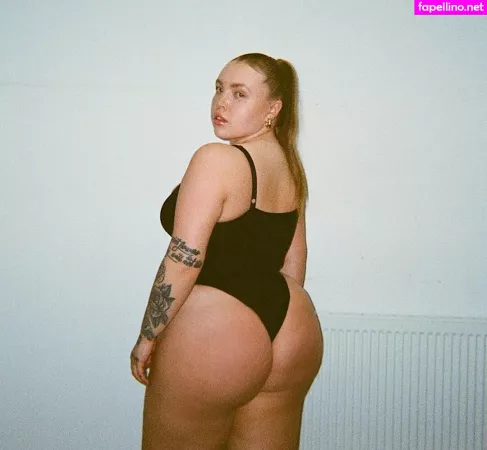 Paradise Megan OnlyFans Thumbnail #pWKeo5jWUj