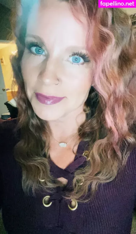 Paraprincess77 OnlyFans Thumbnail #bKBTYuIIVl