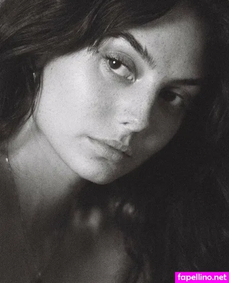 Pardis Saremi OnlyFans Thumbnail #s7bw32H64g