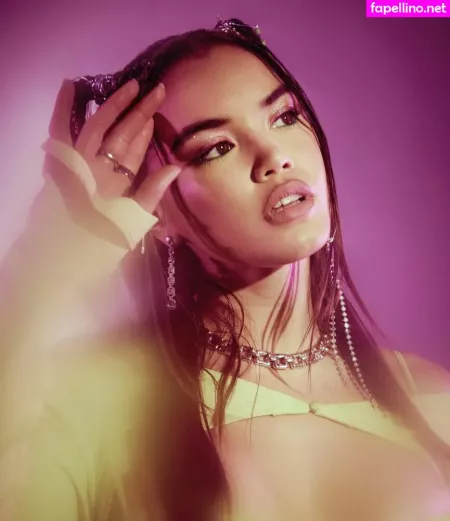 Paris Berelc OnlyFans Thumbnail #0WjFa31tGp