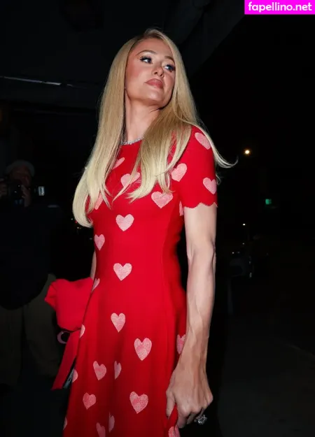 Paris Hilton OnlyFans Thumbnail #0GrLL5hnva