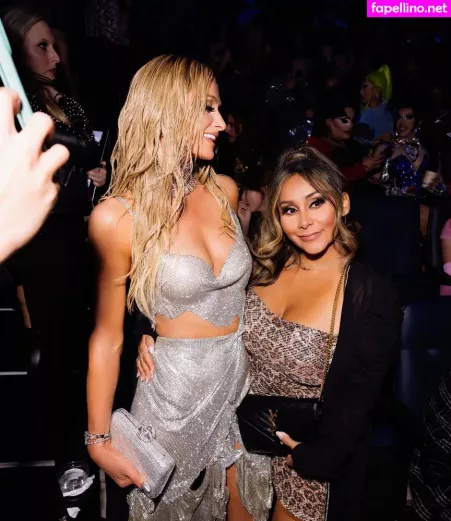 Paris Hilton OnlyFans Thumbnail #4W3IFqqkcl