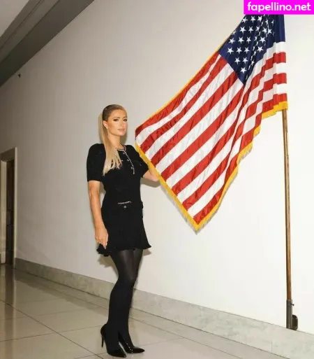 Paris Hilton OnlyFans Thumbnail #CaD23pgvR1