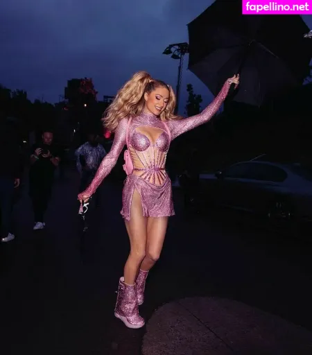 Paris Hilton OnlyFans Thumbnail #b0pqsKHVlh