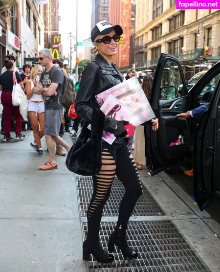 Paris Hilton OnlyFans Thumbnail #bnSYPmF7NE