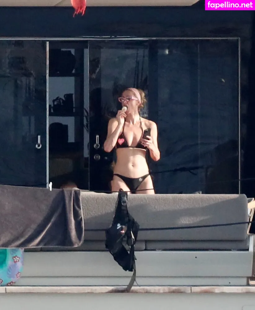 parishilton Nude Leaked OnlyFans Photo #j0VcGy4t0Z