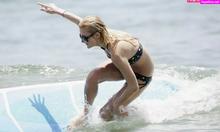 Paris Hilton OnlyFans Thumbnail #jATbzx2p1m