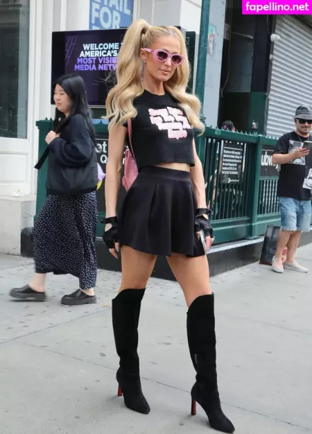 Paris Hilton OnlyFans Thumbnail #x1duINxM9V