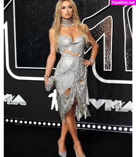 Paris Hilton OnlyFans Thumbnail #xnuEGWfSnT