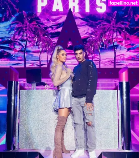 Paris Hilton OnlyFans Thumbnail #zW1TZGU2q7