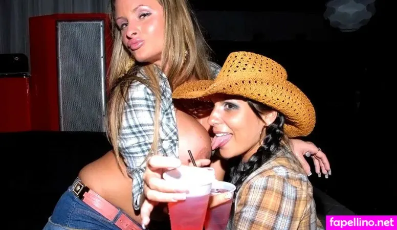 Paris Monroe Main Profile Photo