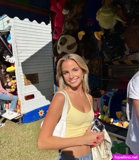 Paris Stubberfield OnlyFans Thumbnail #8dJWNYf46B