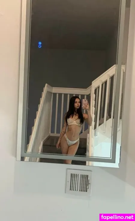 Parisbby1 OnlyFans Thumbnail #pPoq8uEiWw