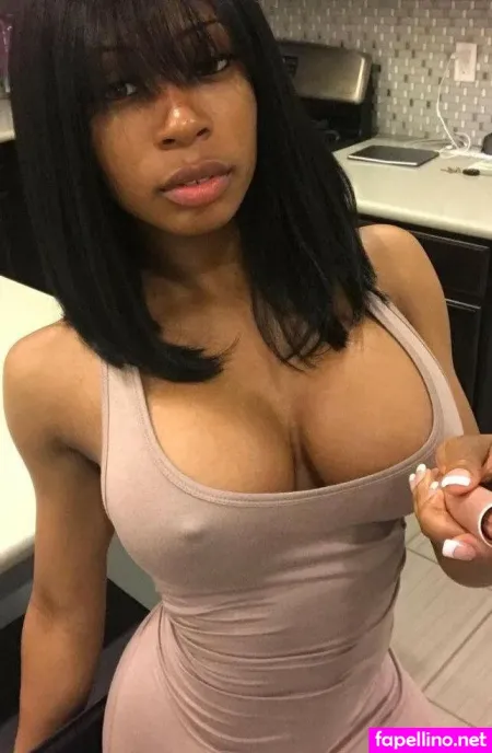 Parislee OnlyFans Thumbnail #Y1h8pxJM03